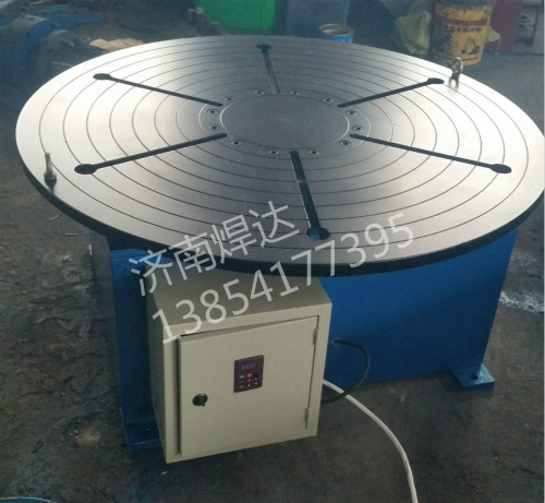 常州客戶訂購2噸焊接回轉(zhuǎn)臺